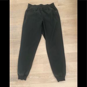 Lululemon On The Fly Woven jogger